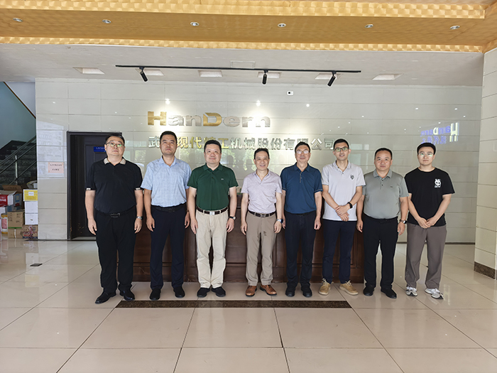 武漢建筑材料工業(yè)設(shè)計(jì)研究院來訪 共商磷石膏固廢循環(huán)利用合作